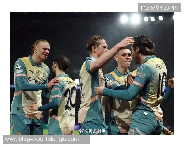 巴黎圣日耳曼全新2025-26赛季第四球衣发布尽显优雅与时尚魅力